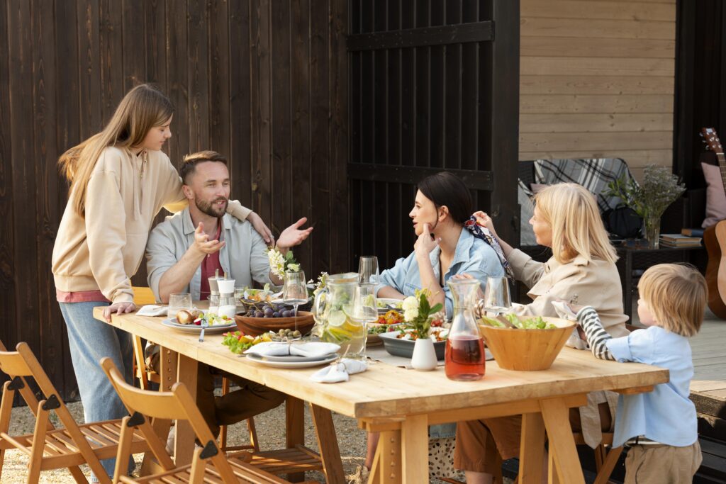 A family having a smooth family gathering.